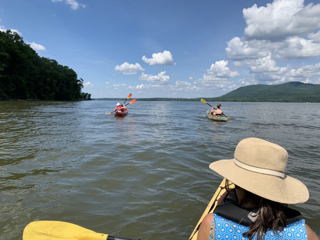 kayaking cornwall on hudson with family 10
