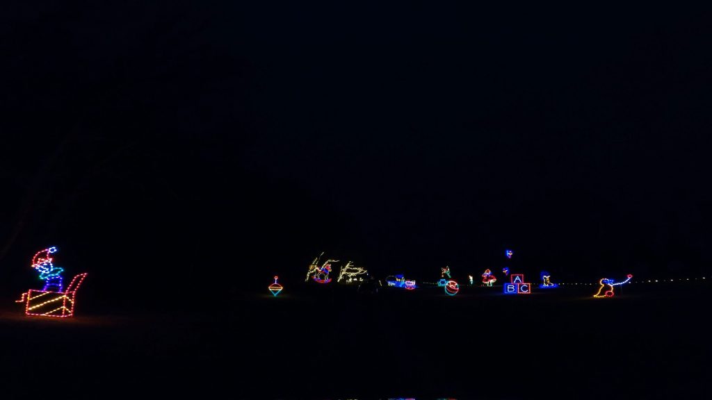 Bethel Woods Christmas Light Show 1