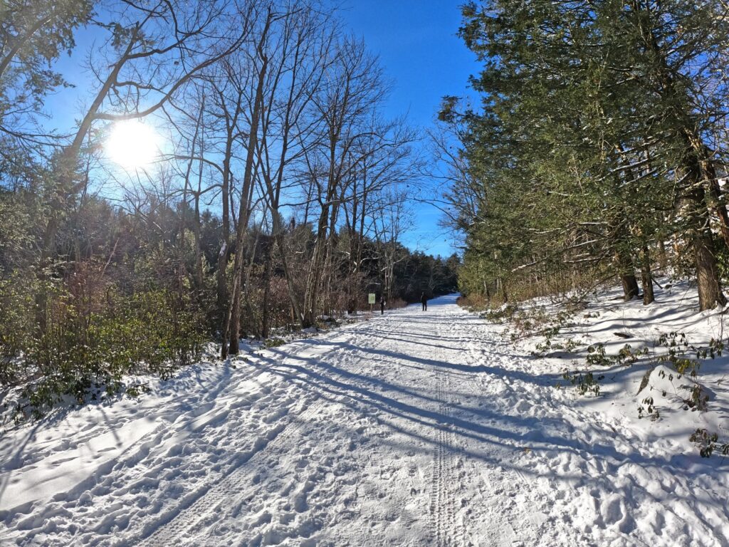 Hiking Minnewaska State Park Jan 2024