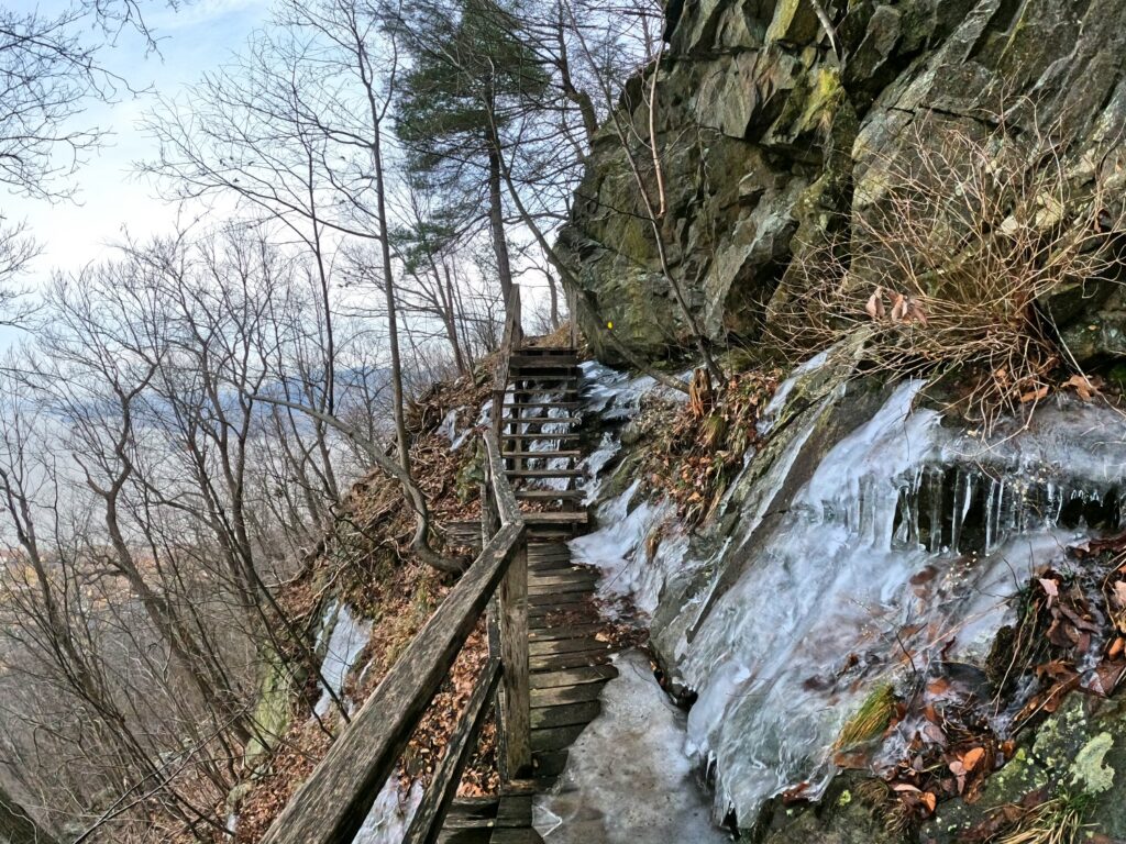 Storm King Mountain Trail