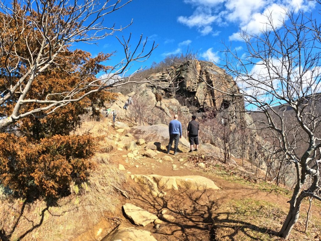 Hiking Breakneck Ridge Trail