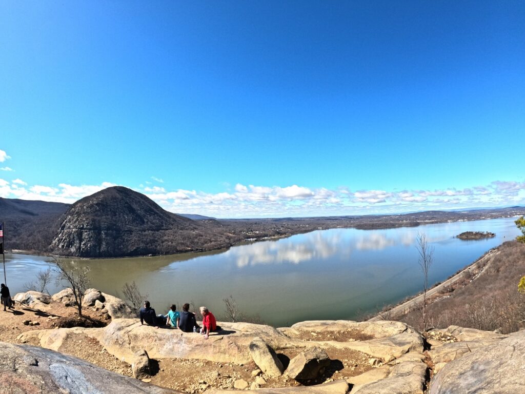 Hiking Breakneck Ridge Trail