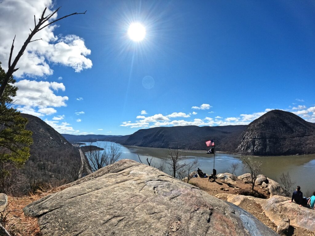 Hiking Breakneck Ridge Trail