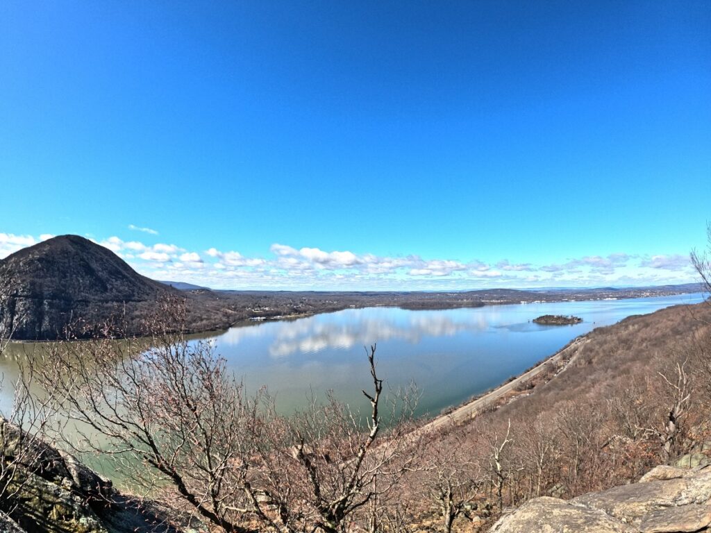 Hiking Breakneck Ridge Trail