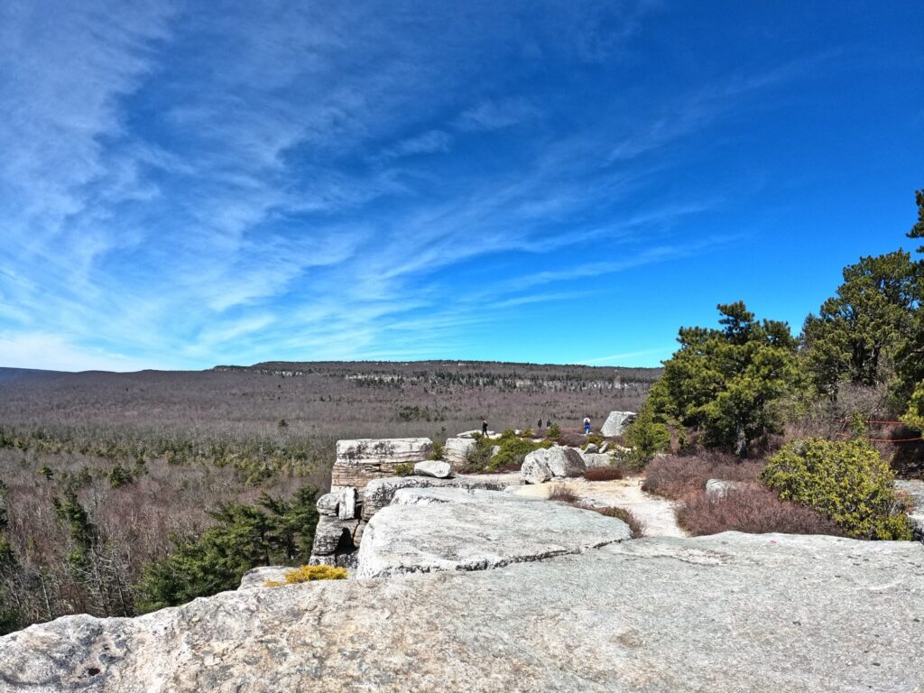 Gertrude's Nose and Millbrook Mountain Loop - Minnewaska State Park Gertrude's Nose and Millbrook Mountain Loop