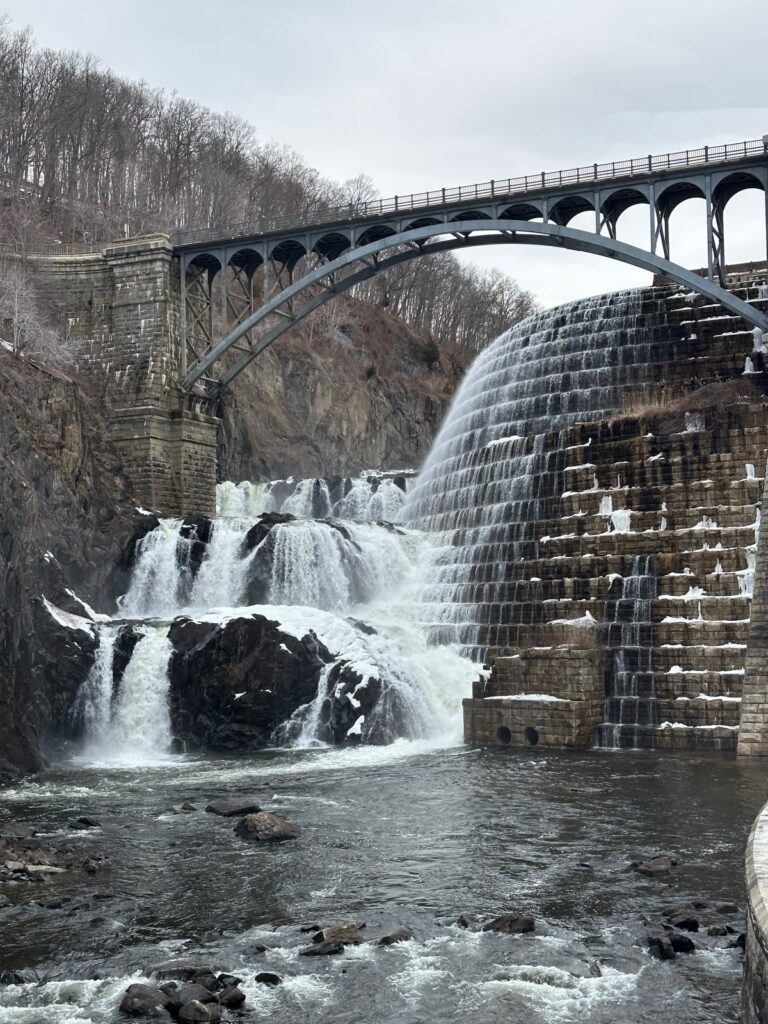 Hiking at the New Croton Dam